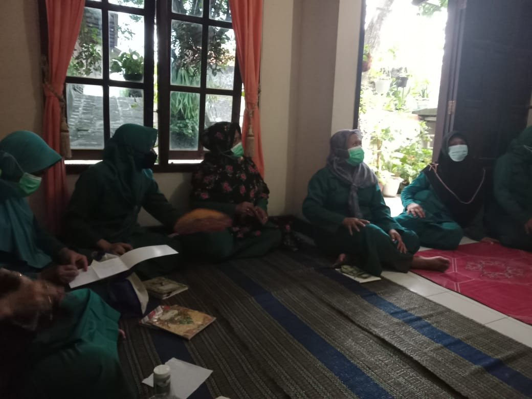 Peserta antusias mendengarkan sosialisasi